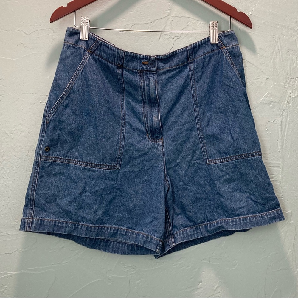 Jones Sport size 12 Denim Jean Shorts